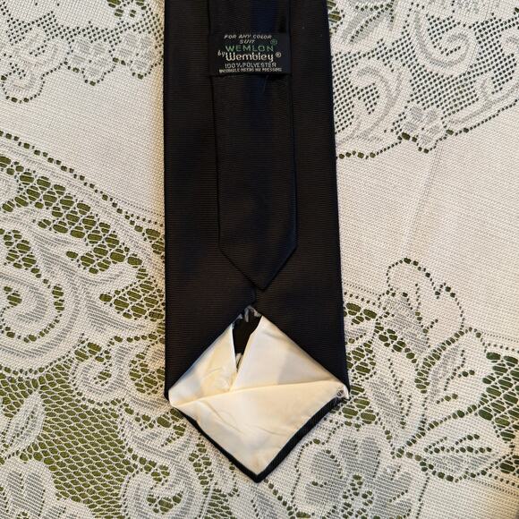 Wemlon By Wembley Men's Neck Ties Lot Of 4 Vintage Preppy Y2K *Read Description* - Picture 7 of 15